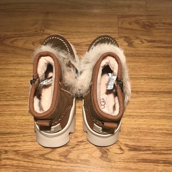 UGG booties for sale, size 35 - Picture 5 of 5